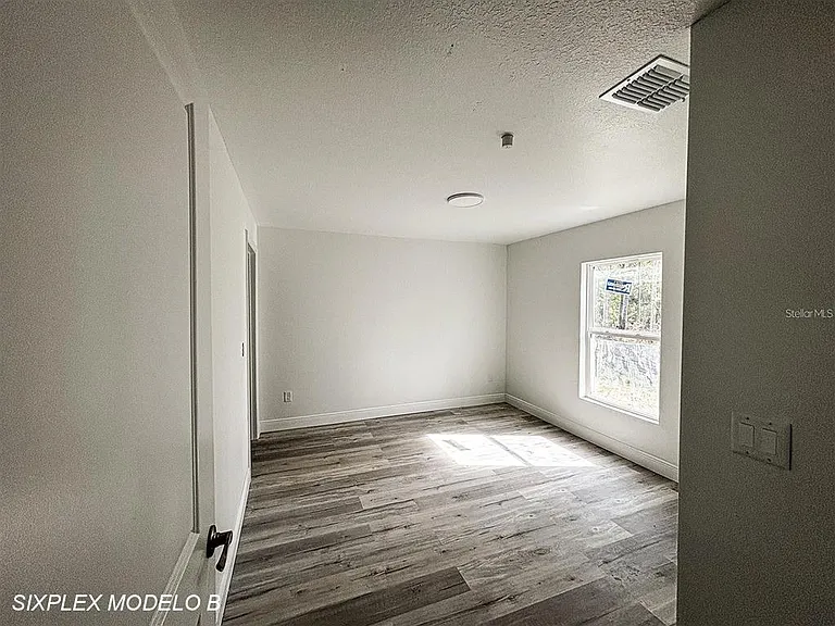 2201 Conway Dr #101 — Photo 5