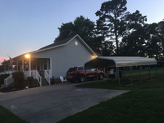 3rd image of 908 Lincoln Dr