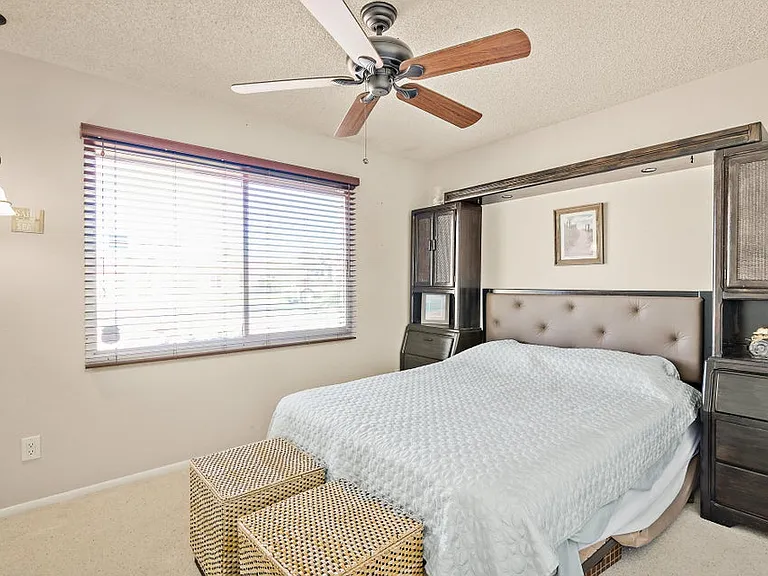 2319 E Loma Vista Dr — Photo 3