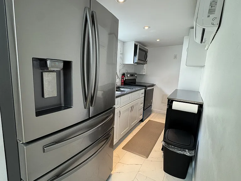 16B Homestead Ave #16B — Photo 3