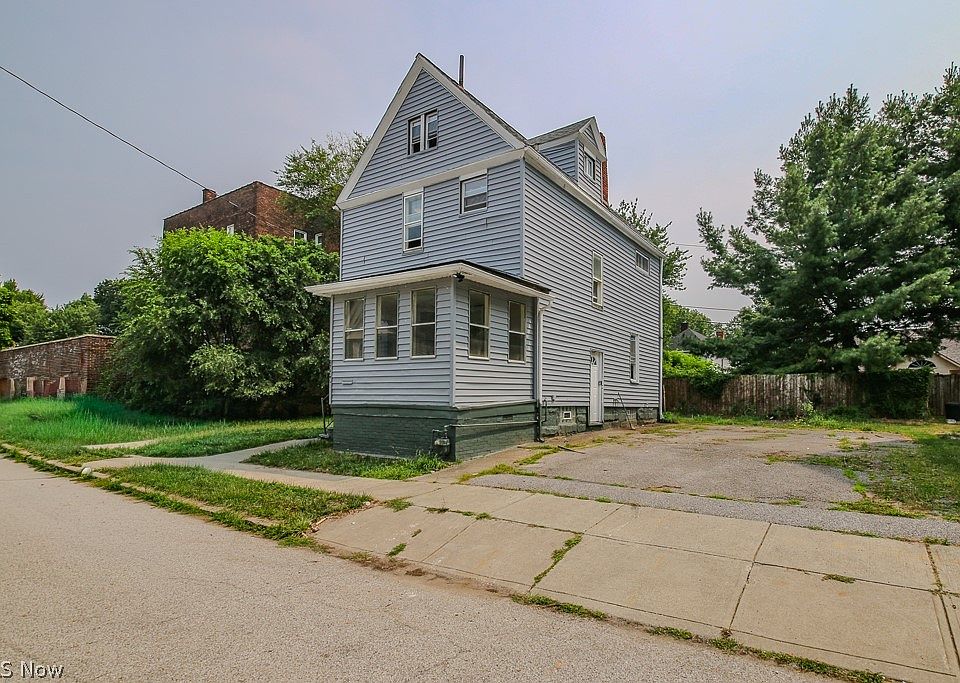 1st image of 1839 E 86th St