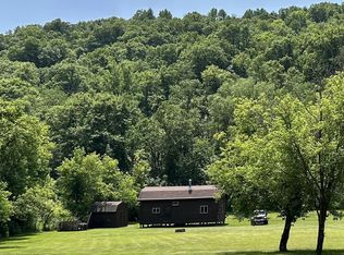 E2363 Mellem Rd, De Soto, WI 54624