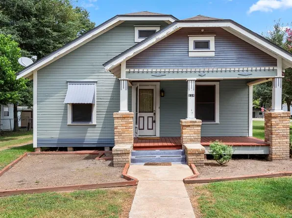 119 Albert Drive, East Bernard, TX 77435