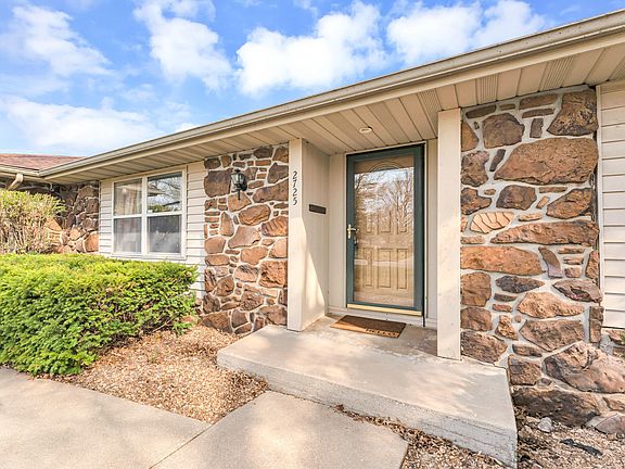 4th image of 2725 W Camino Alto Street