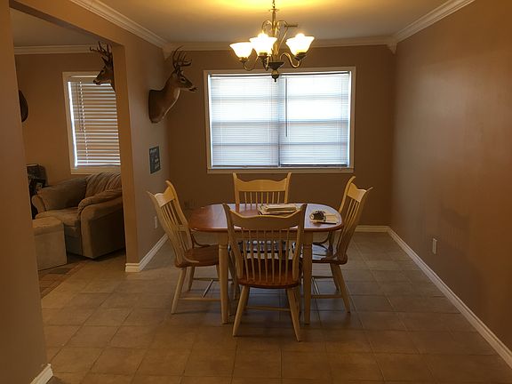 4th image of 4809 Lawndale Ave