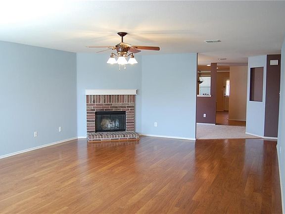 2nd image of 12909 Galaxy Dr