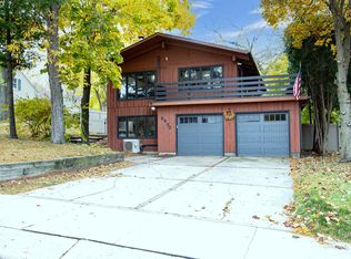 2470 Deckner Ave, Green Bay, WI 54302