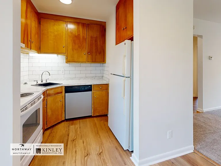 Meadowood Apartments — Photo 25