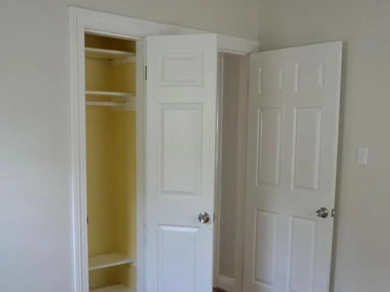 1523 Wurtele Ave — Photo 19
