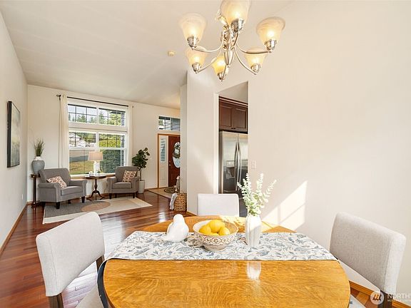 4th image of 4705 147th St NW