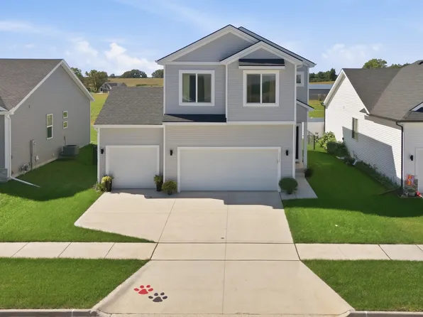2226 Chan Dr, Adel, IA 50003