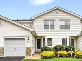 45 Lakeview Dr, Hamburg, NJ 07419