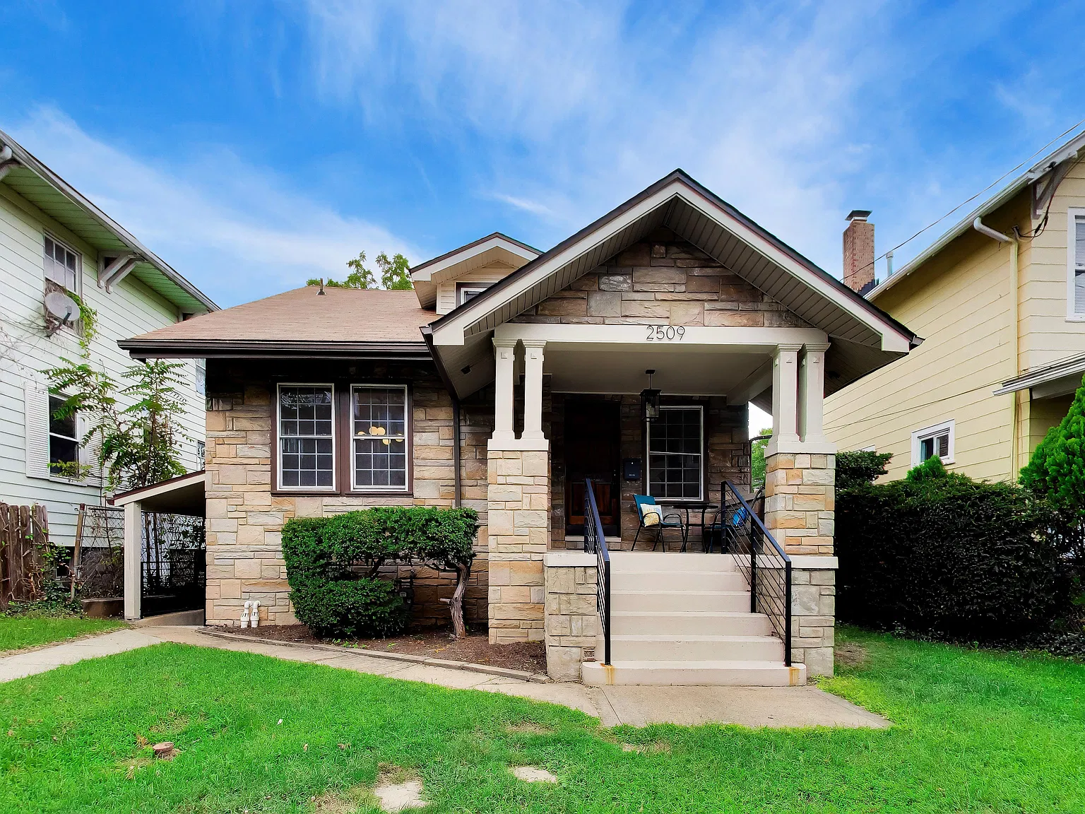 4 bed, 1706 sqft, $4,300 — Photo 1