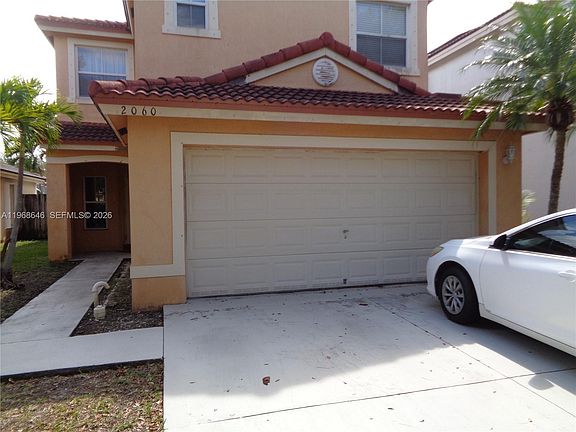 2nd image of 2060 SE 14th St