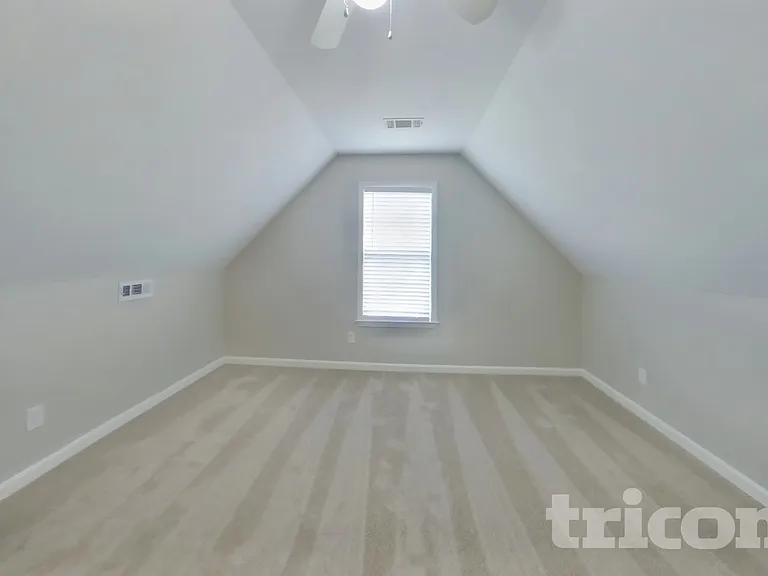 115 Victor Ln — Photo 8