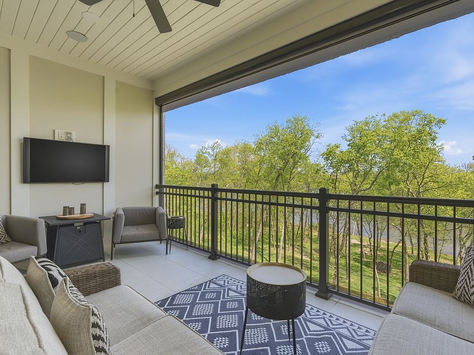 1st image of 1024 Club View Dr #B301