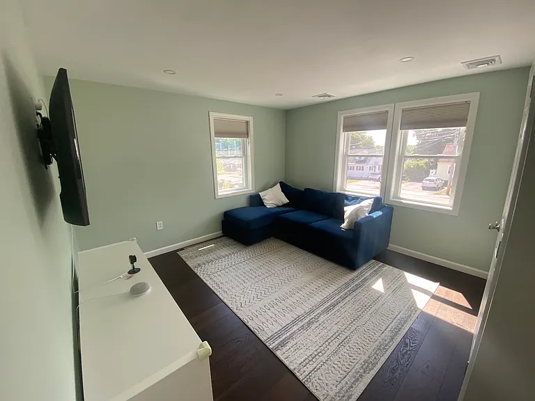 85 Pond St — Photo 12