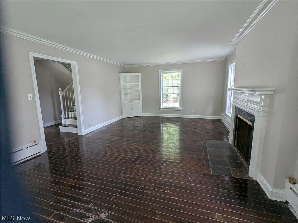 3 bed, 1.5 bath, 1389 sqft, $1,795 — Photo 4
