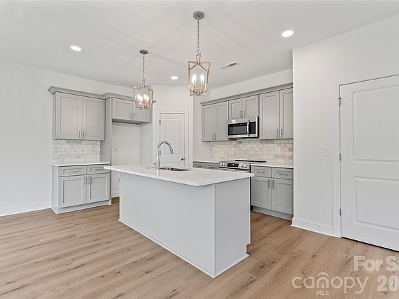 5th image of 1560 Solitude Ct #11