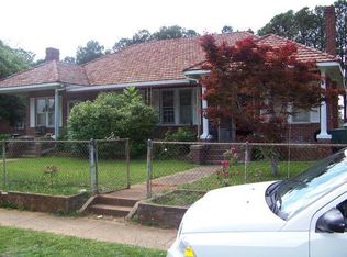 716 Holloway Ave, Greenwood, SC 29646