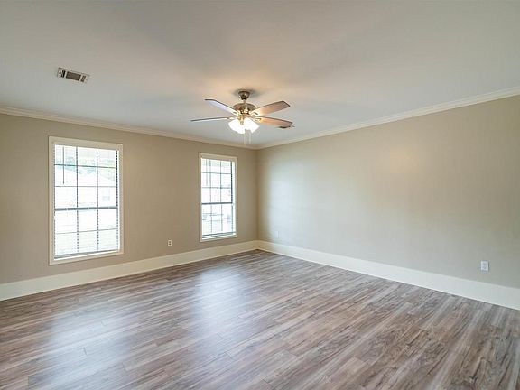 5th image of 723 Natalie Dr
