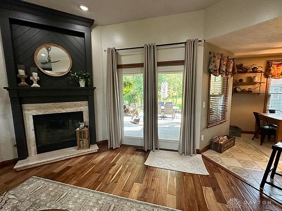 4th image of 2273 Hunters Ridge Blvd