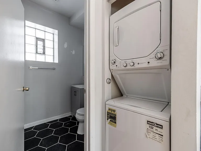 818 N Fairfield Ave #1R — Photo 11