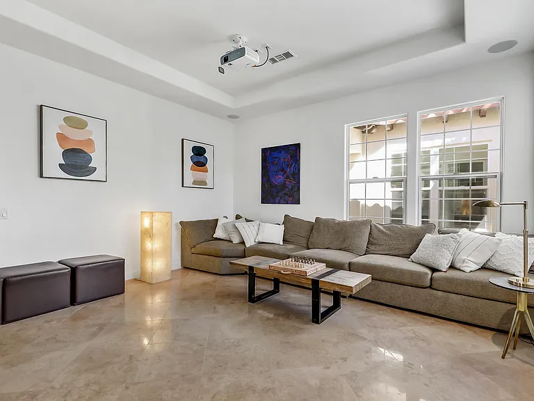51075 Marbella Ct — Photo 42
