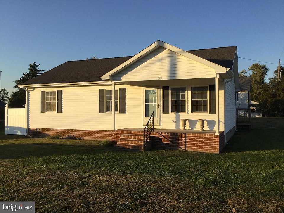1st image of 322 Railroad Ave