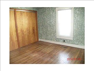 4th image of 526 3rd St