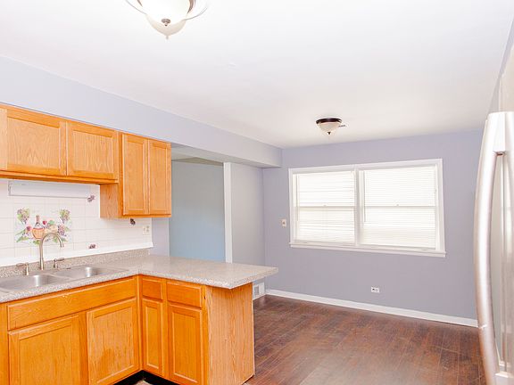 4th image of 1950 W Fargo Ave #1-A