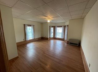 77 Pearl St #2, Saint Johnsbury, VT 05819