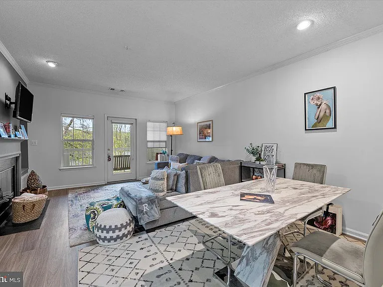 1708 Lake Shore Crest Dr #24 — Photo 5