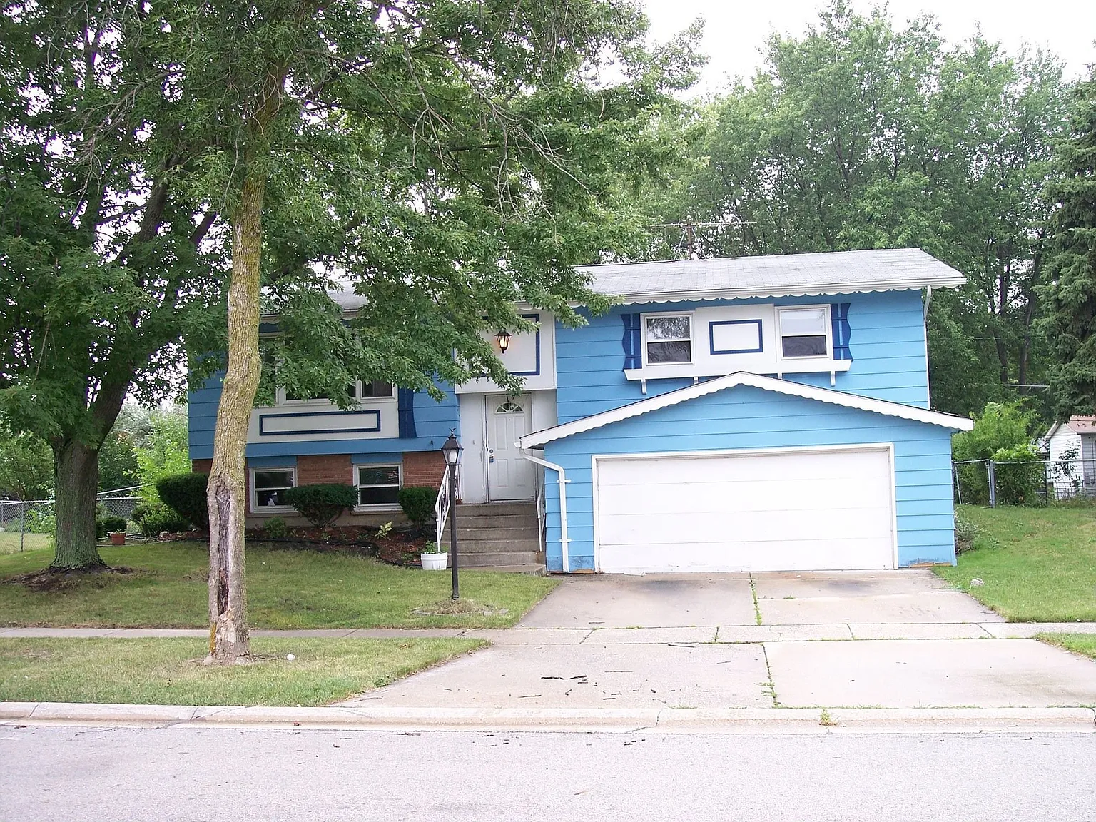 361 Oswego St photo 1