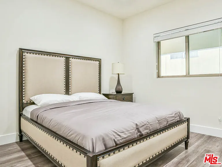 1424 S Bentley Ave #402 — Photo 7
