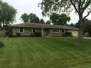 5331 Circle Ct, Rockford, IL 61108