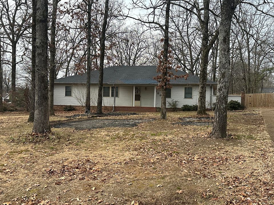 1st image of 156 Chamblee Dr