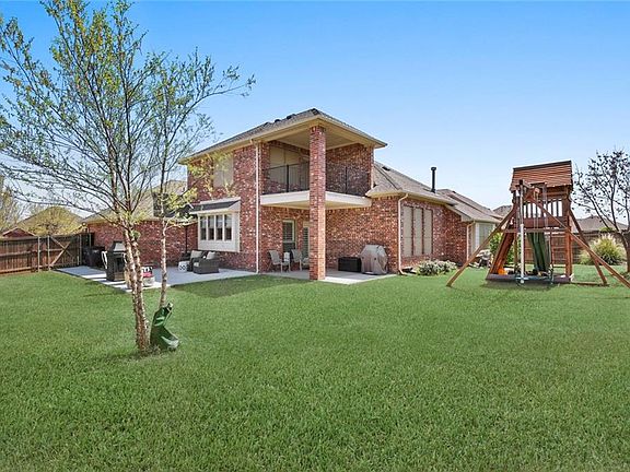 5th image of 9741 Brewster Ln