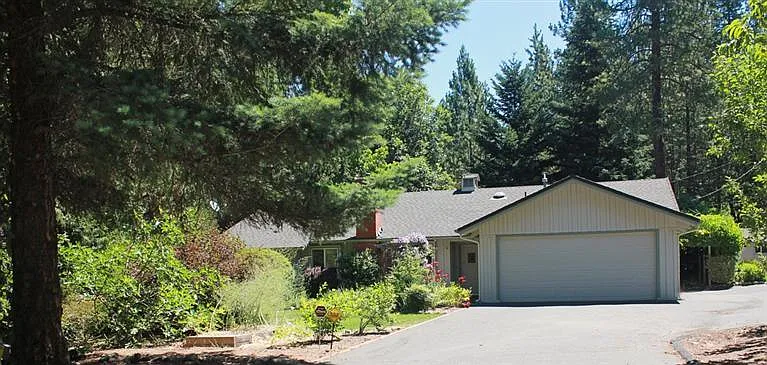 131 Rogue Manor Pl photo 1