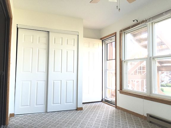 Sun-room Exit To Lake