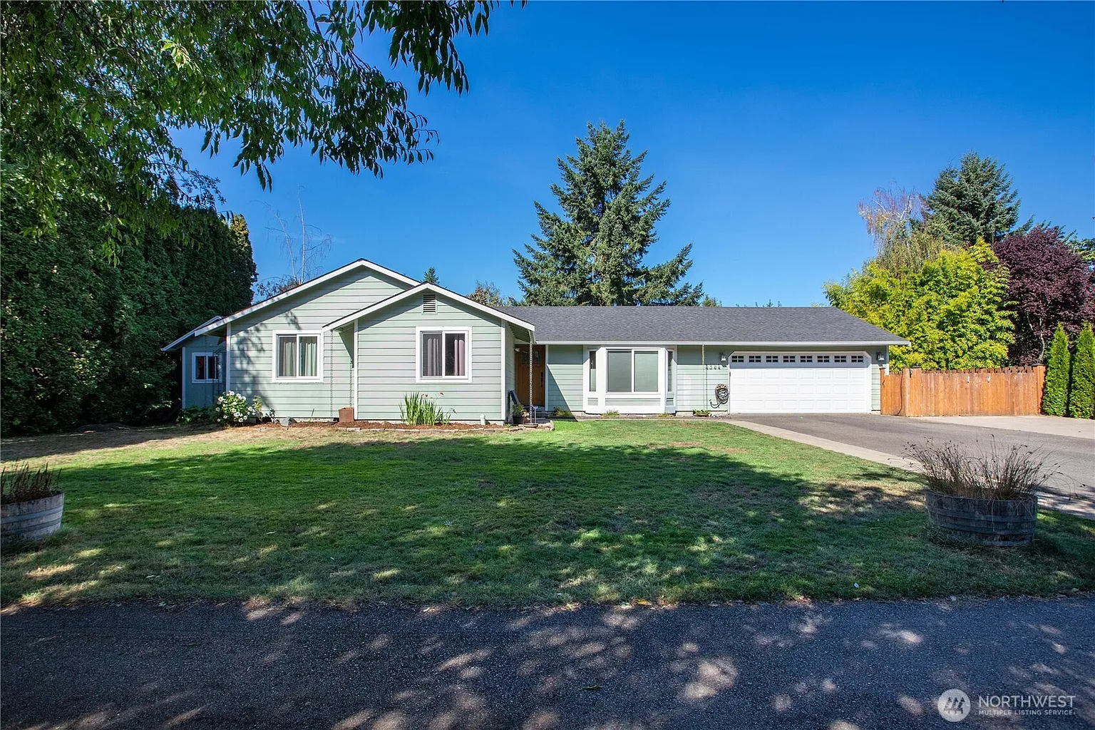 4344 Montclair Drive SE photo 1