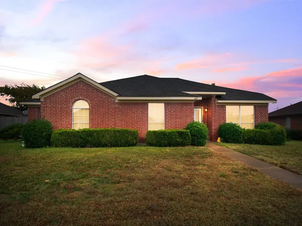429 Chestnut Ln, Desoto, TX 75115