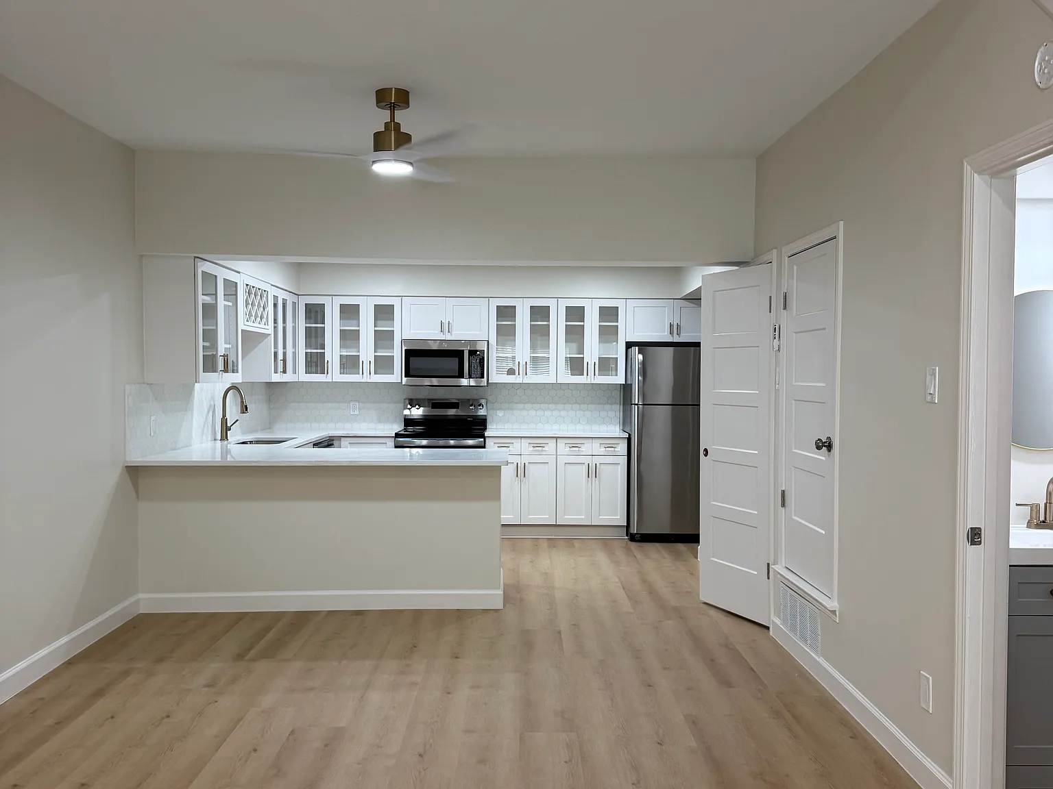 2 bed, 2.5 bath, 1475 sqft, $3,150 — Photo 3