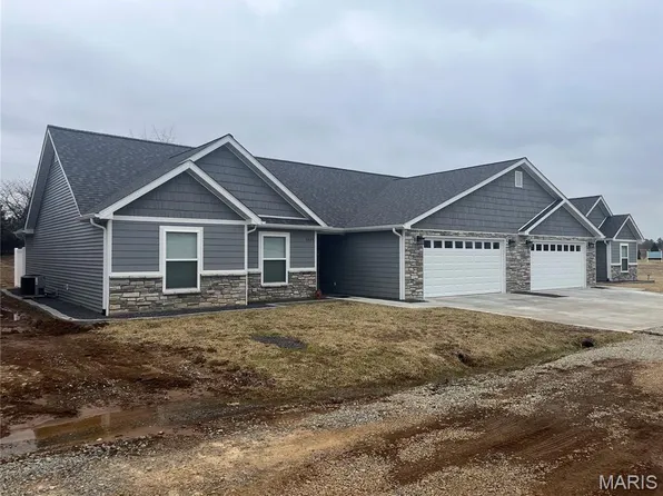 8 Ivy Ln, Fredericktown, MO 63645