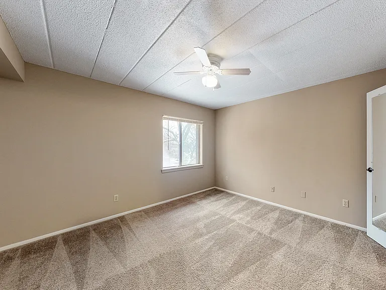 Montclair Place — Photo 17