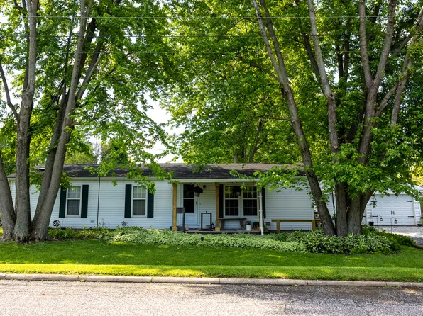 1601 Fairlane St, Crawfordsville, IN 47933