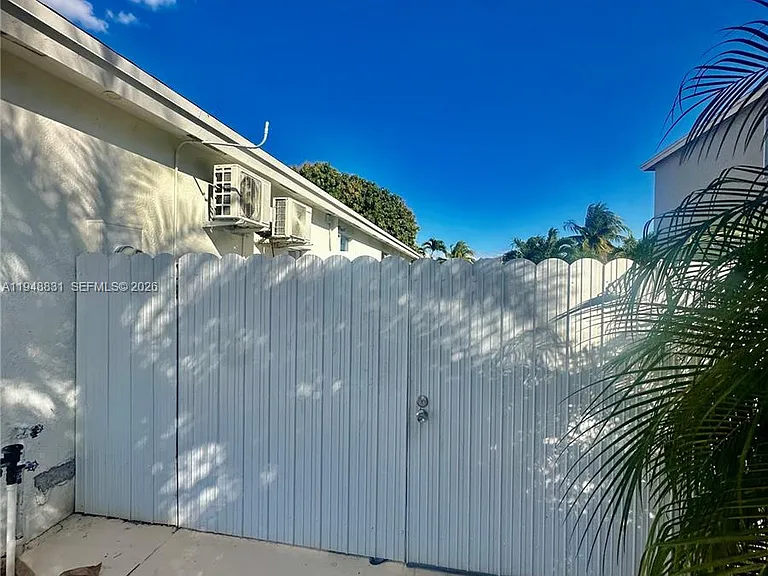 27583 SW 133rd Ave #2 — Photo 5