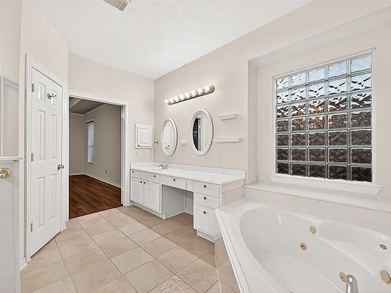 23734 Indian Hills Way — Photo 43