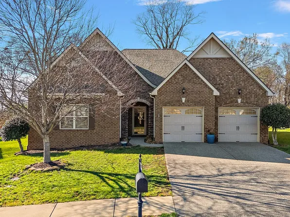 535 Cloverhill Ln, Lebanon, TN 37090