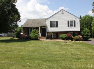 2004 Roundelay Rd, Lynchburg, VA 24502